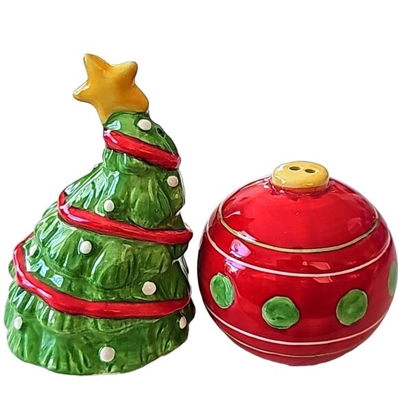 Russ A Celebration of the Season Salt & Pepper Shaker Tree & Ornament #22013 - Picture 1 of 6